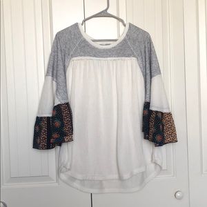 See and Be Seen Colorblock Top Sleeve Detail